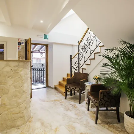 Heritage Dea Hvar Otel