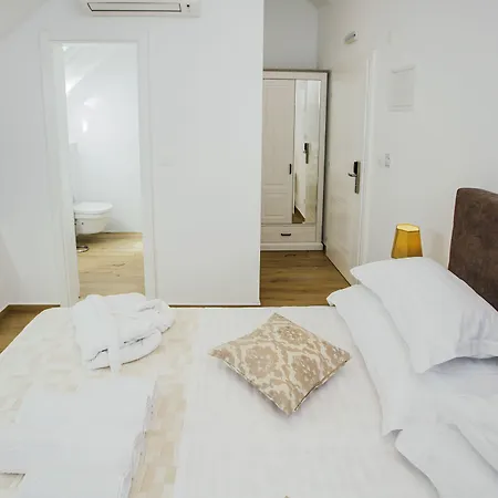 Heritage Dea Hvar Otel