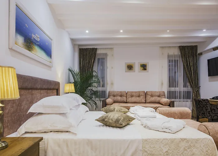 Heritage Dea Hvar フヴァル