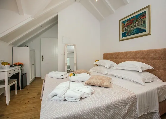 Heritage Dea Hvar 4*