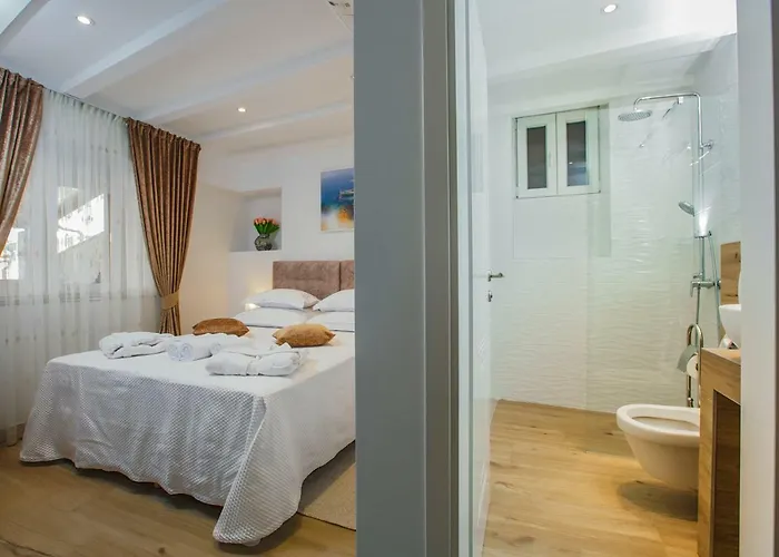 Heritage Dea Hvar フヴァル