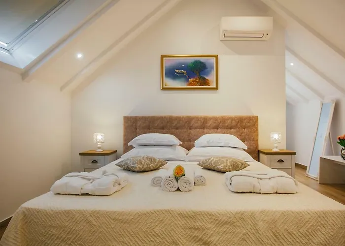 Heritage Dea Hvar 4*